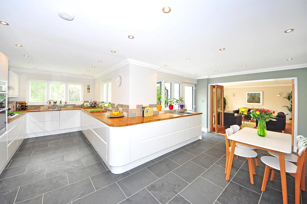 Portret Anny Kowalskiej - zadowolonej klientki